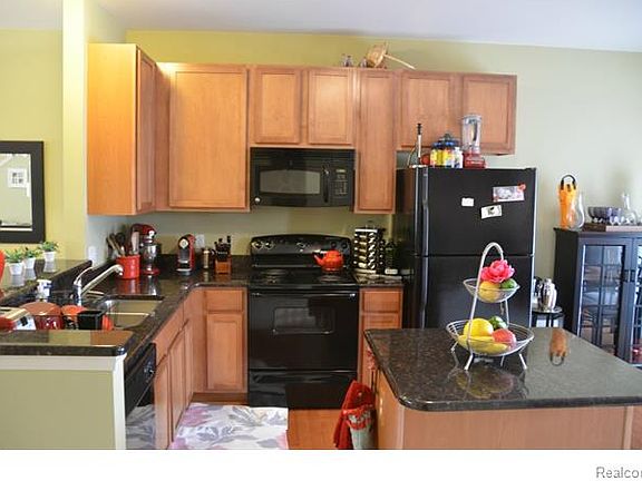 2nd image of 9104 Heron Hills Dr #21
