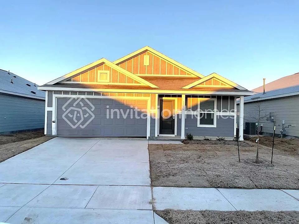 1136 Catclaw Rd