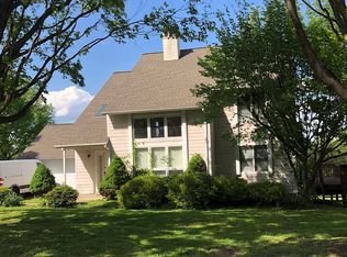 201 Bridle Path Dr, Newark, DE 19711