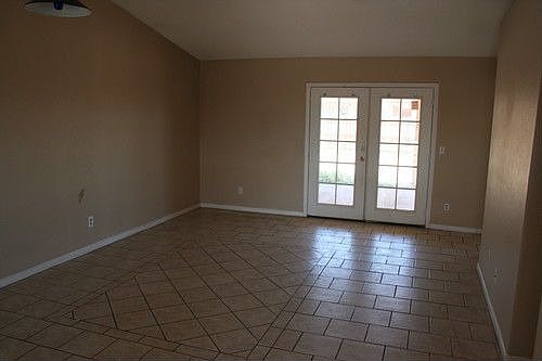 3rd image of 601 N 61st Dr