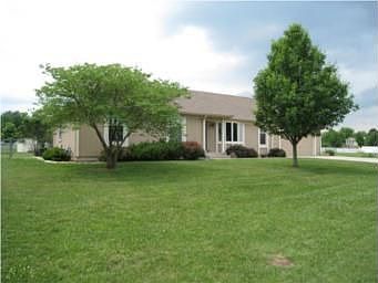 2nd image of 19752 Rosewood Dr