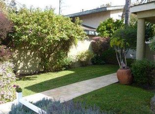 1102 Green Ln, Redondo Beach, CA 90278