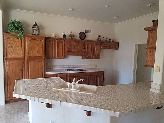 3rd image of 4553 E Enrose St