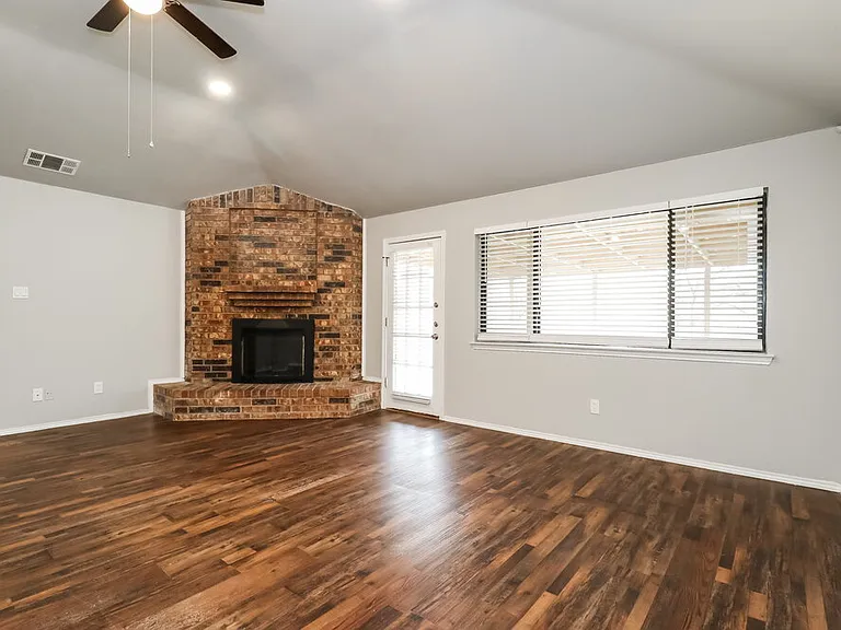 10229 Stoney Bridge Rd — Photo 3