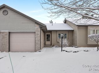2484 Falcon Pointe Dr NW #20, Grand Rapids, MI 49534