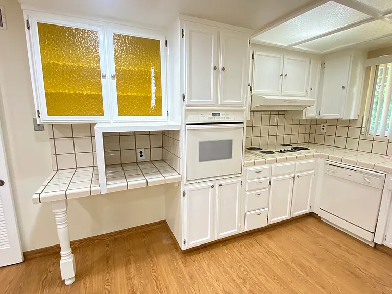 662 Catalina Dr — Photo 35