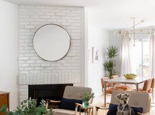 362 S Barrington Ave, Los Angeles, CA 90049