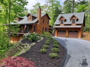 471 Mayapple Dr, Sapphire, NC 28774