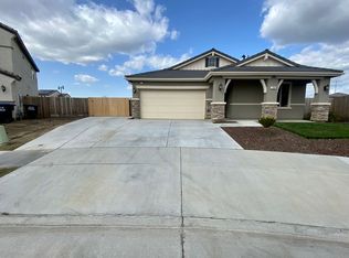 1234 W Porter Ave, Visalia, CA 93291