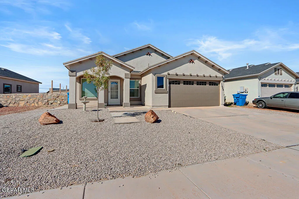 4 bed, 2.0 bath, 1194 sqft, $1,750 — Photo 3
