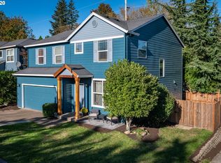 19458 Woodlands Ter, Oregon City, OR 97045