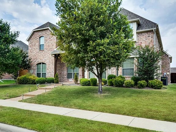 3rd image of 1226 Crestwick Dr