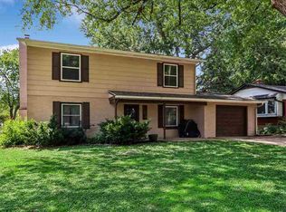704 14th Ave, Coralville, IA 52241