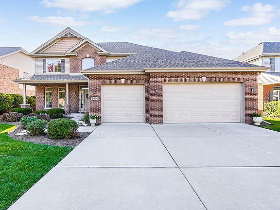 3rd image of 9040 Witham Ln