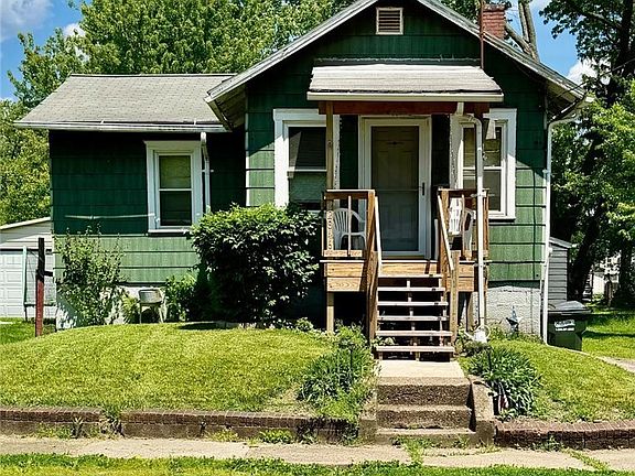 3rd image of 22846 Norman Ave
