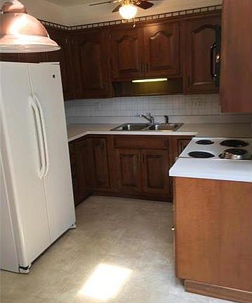 3rd image of 7130 Coronado Ave