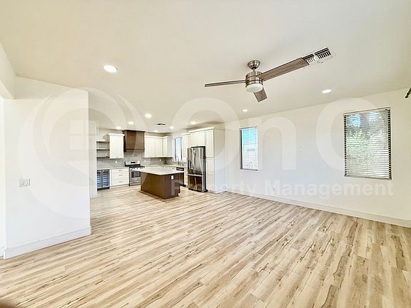 5th image of 1961 E Derringer Way