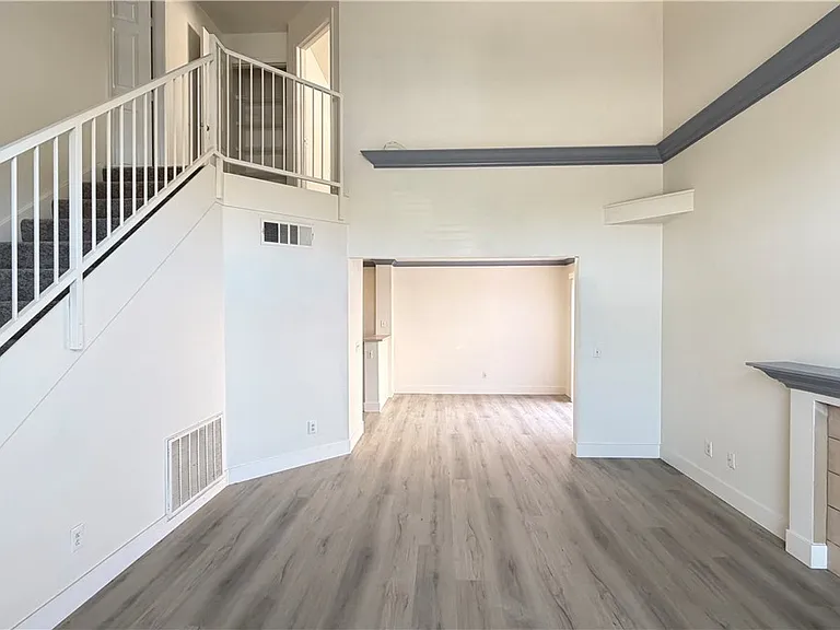 8413 Blazing Sun Ave — Photo 3