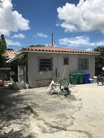 2nd image of 1930 NW 5th St