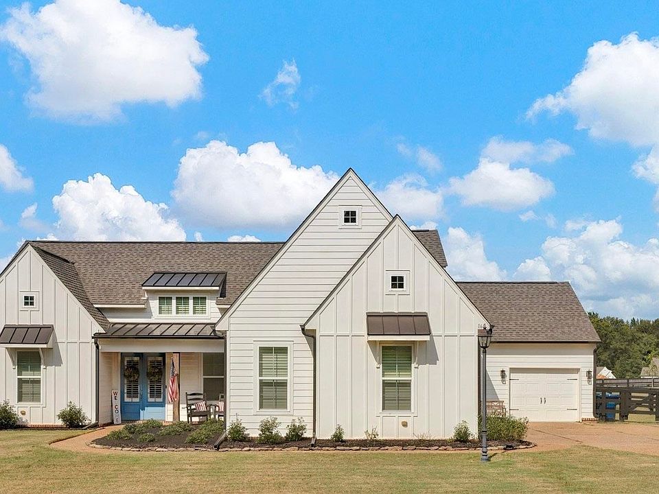 1st image of 160 Madeline Blvd