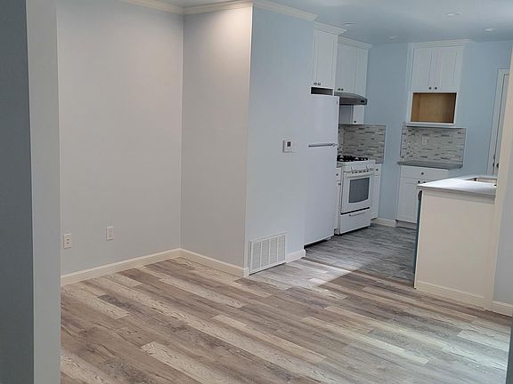 OPEN FLOOR PLAN-LIVING ROOM
