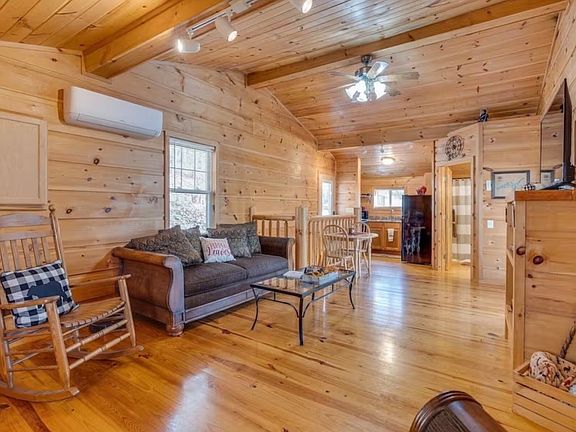 2nd image of 153 Moody Cir