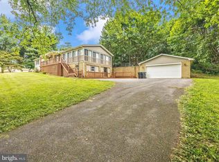 12093 Gearhart Rd, Greencastle, PA 17225