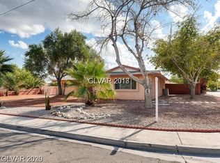 2163 Golden Arrow Dr, Las Vegas, NV 89169