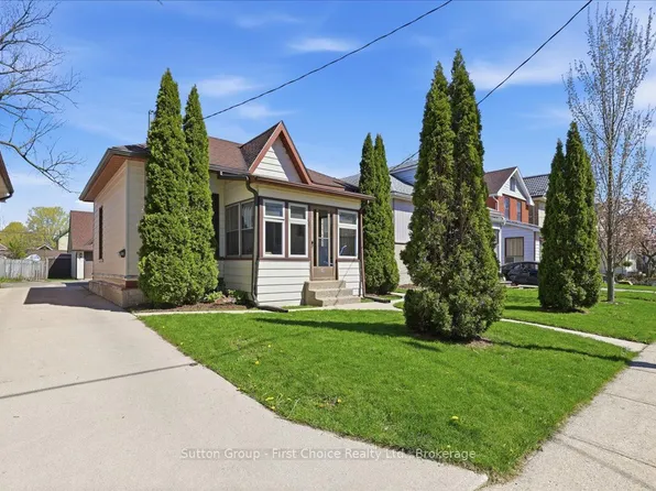 49 Well St, Stratford, ON N5A 4L8
