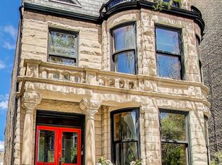 938 W Newport Ave, Chicago, IL 60657