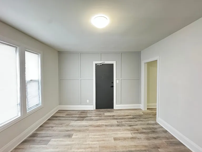 656 Main St E #5 — Photo 7