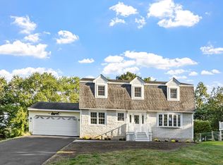 41 Riverview Ave, Methuen, MA 01844