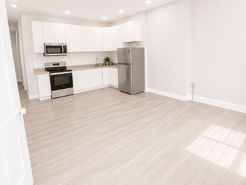 1st image of 49 Ten Broeck St #2