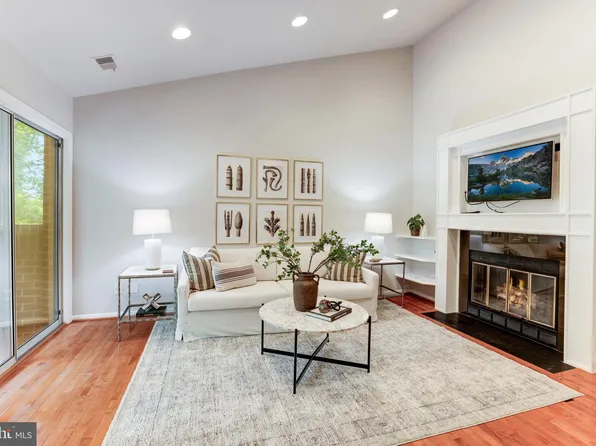 11168 Beaver Trail Ct #11168, Reston, VA 20191