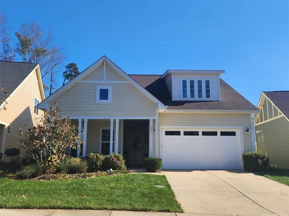 127 Chimney Rock Ct, Denver, NC 28037