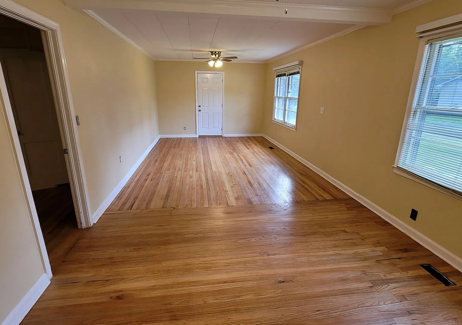 1934 Green Street Duplex — Photo 1