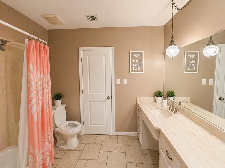 1522 Randall St — Photo 31