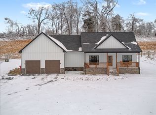 638 Howell Rd, Westmoreland, TN 37186