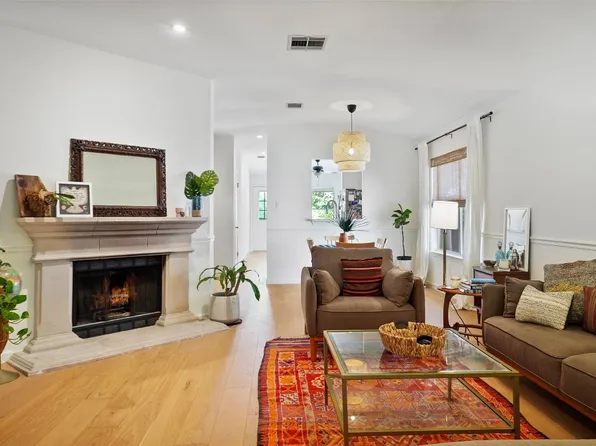 1422 Wheatfall Ln, Austin, TX 78748