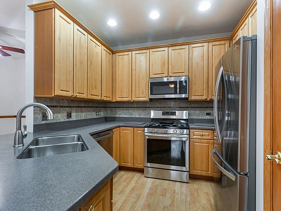 5th image of 1259 W Lake St APT 203