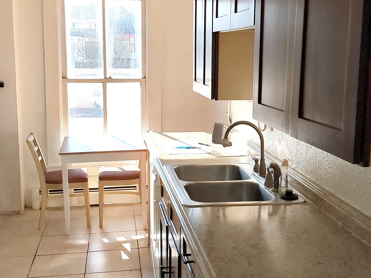 2 bed, 1000 sqft, $1,650 — Photo 3