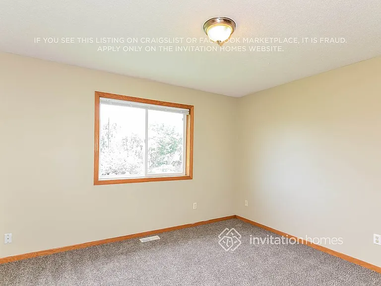 1211 Spruce St — Photo 14