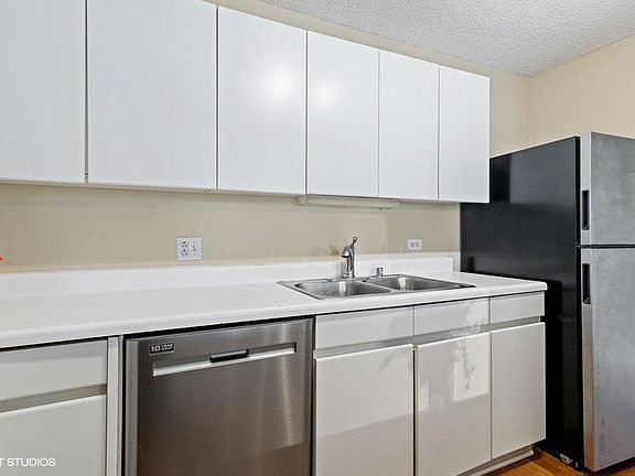 5th image of 440 N Wabash Ave APT 2206
