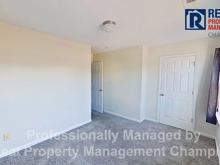 1002 Banister Loop — Photo 19