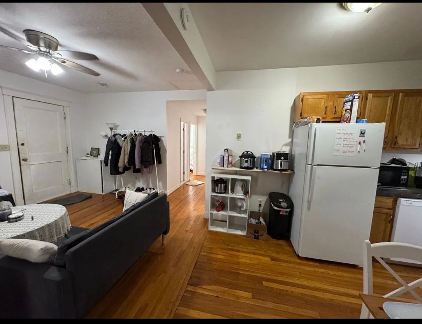 Awesome apartment in Brighton — Photo 1