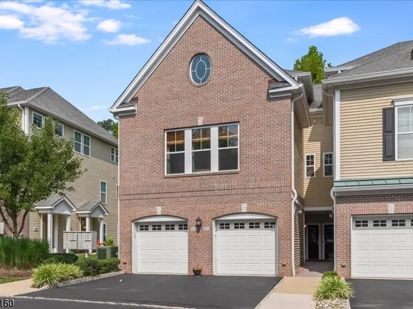 800 River Pl, Butler Boro, NJ 07405