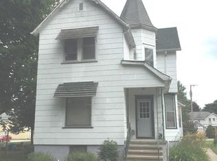 607 11th Ave, Mendota, IL 61342