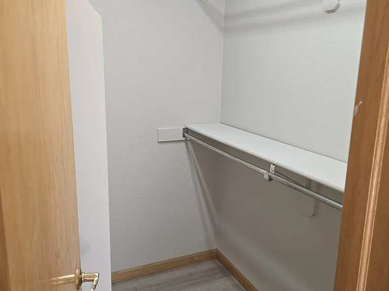 1632 Foxhall Ct — Photo 13