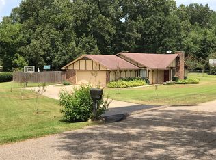 201 Willow Run, Vicksburg, MS 39183