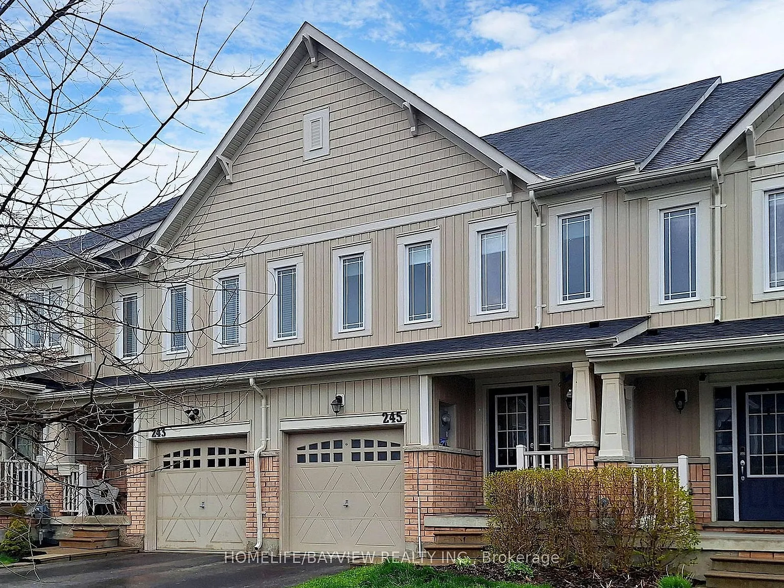 3 bed, $2,950 — Photo 1
